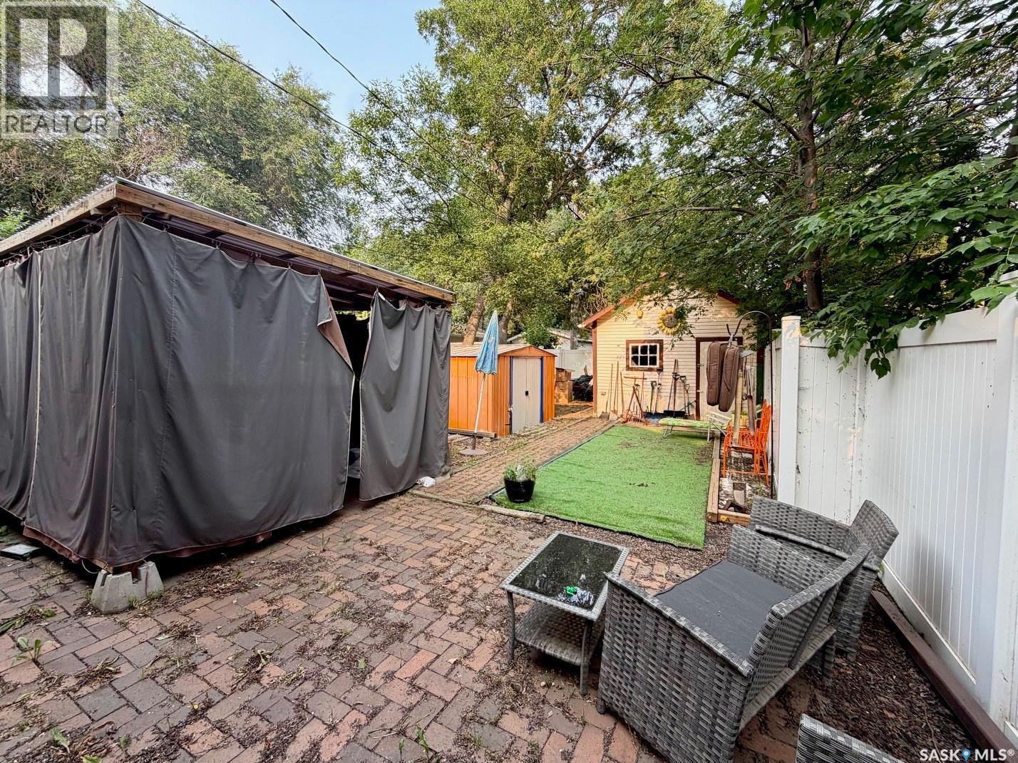 2341 ELPHINSTONE STREET - 25