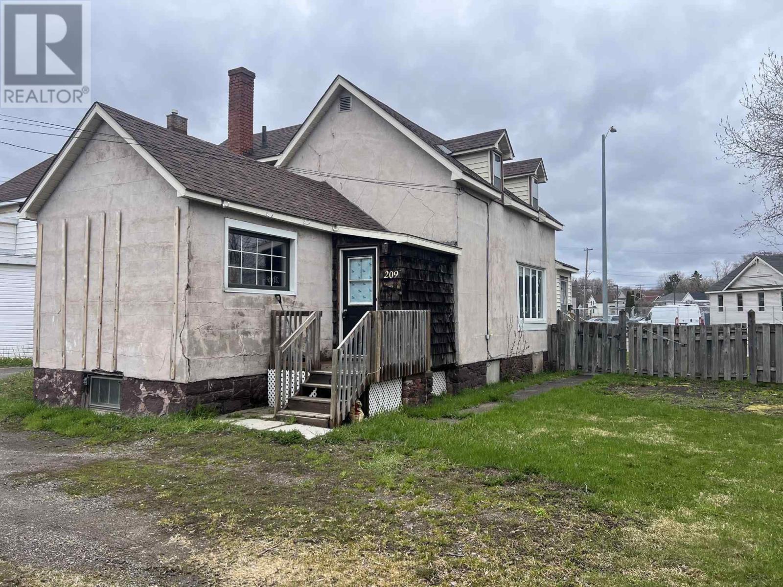 209 Wellington ST, Sault Ste. Marie — photo 3