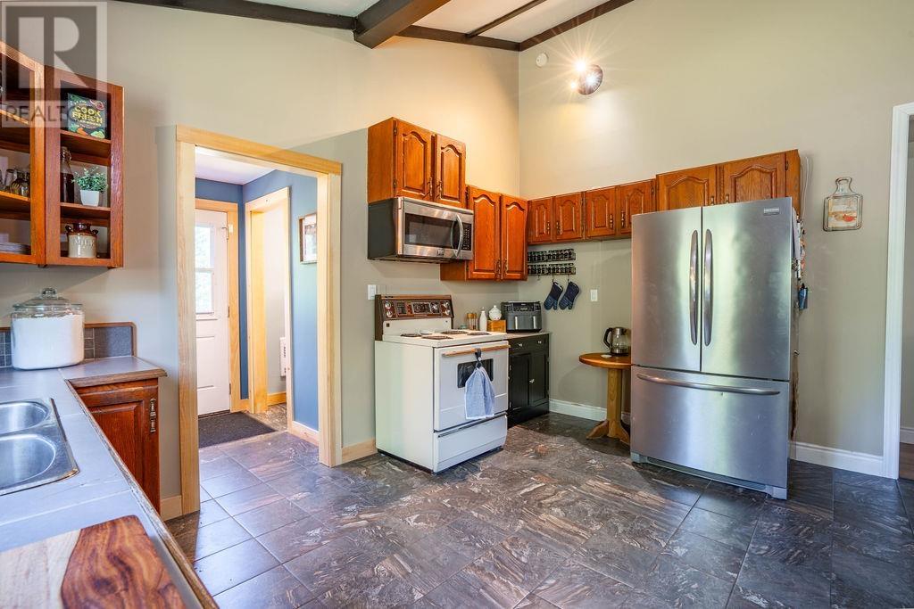 38 Humphrey CIR - 27