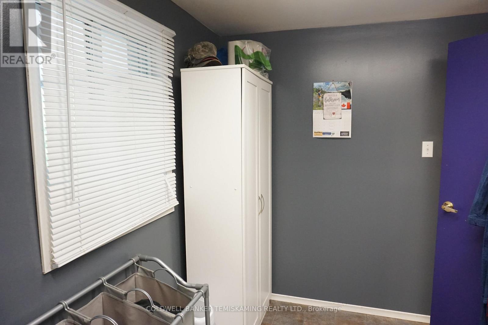 293 MERIDIAN AVENUE - 27