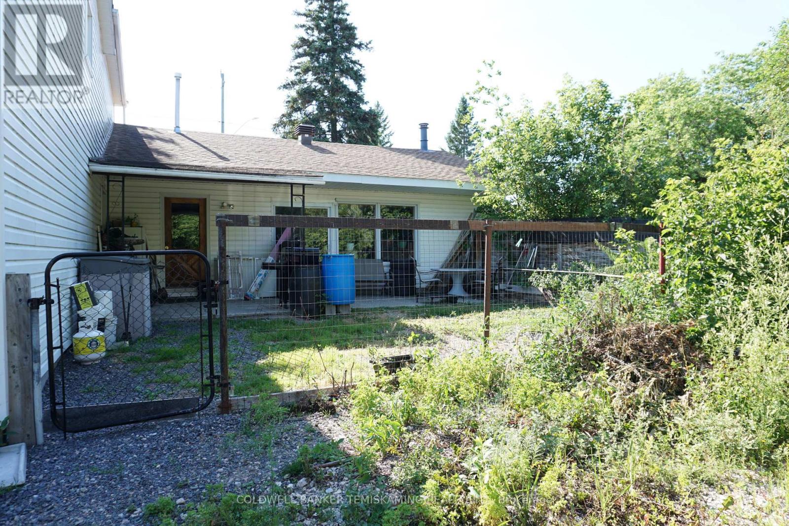 293 MERIDIAN AVENUE - 8