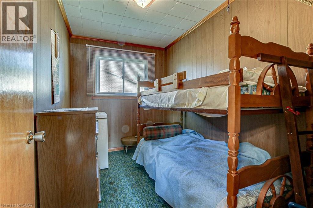 12 WILLOW Avenue - 14