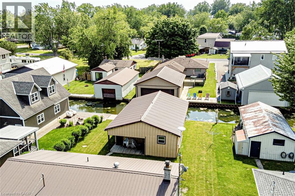 12 WILLOW Avenue - 22