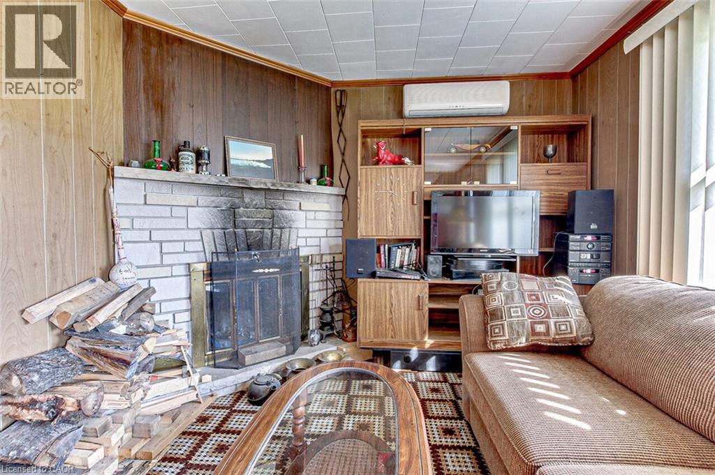 12 WILLOW Avenue - 9