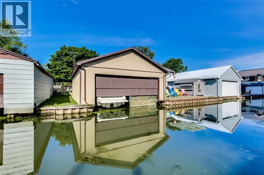 12 WILLOW Avenue - 30