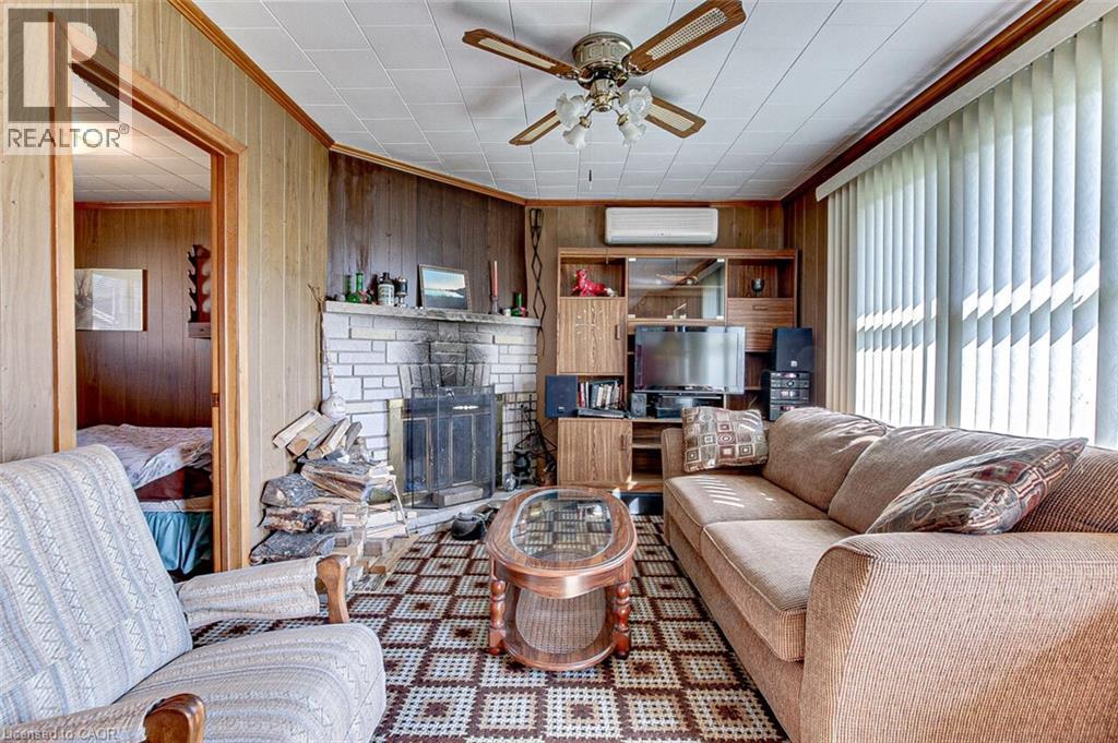 12 WILLOW Avenue - 6