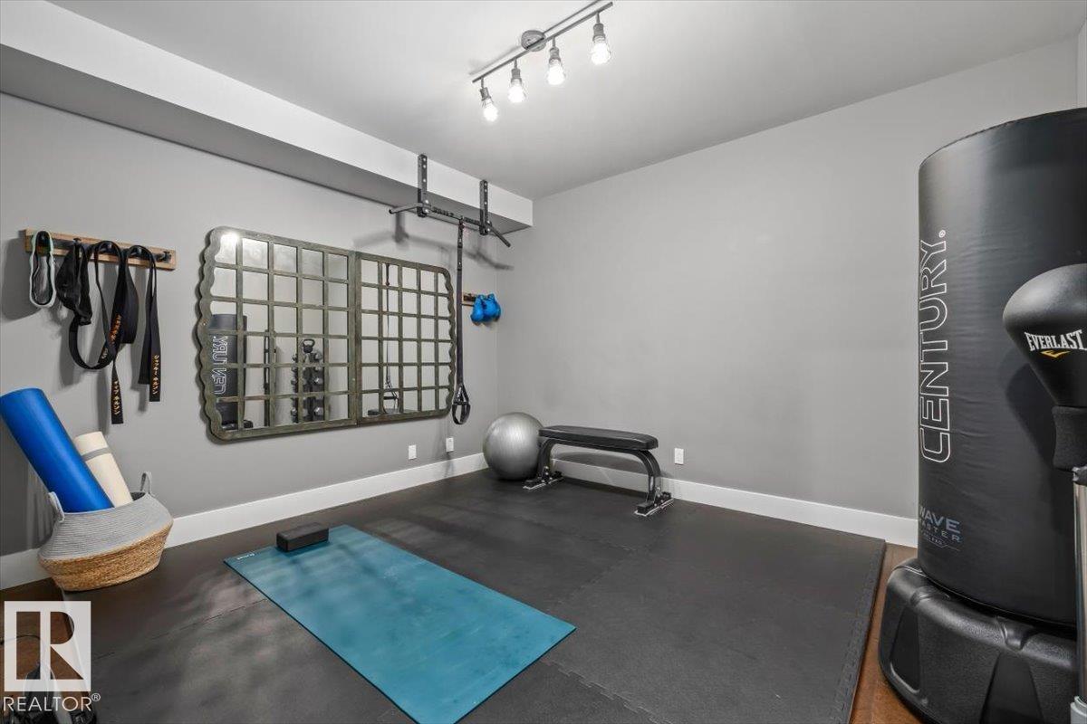 276 Paquin ST - 53