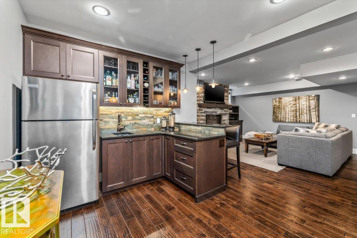 276 Paquin ST - 44