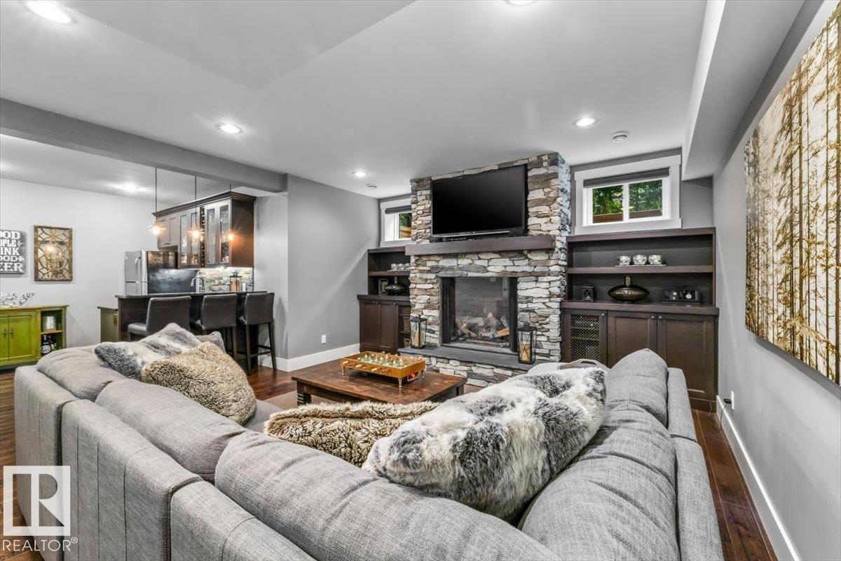 276 Paquin ST - 38