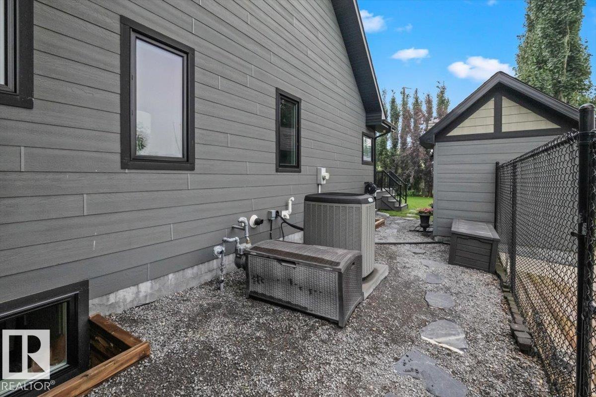 276 Paquin ST - 68