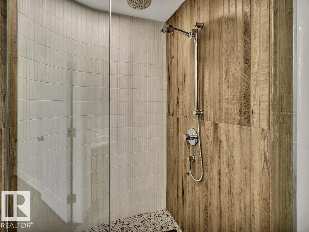 #601 11826 100 AV NW - 44