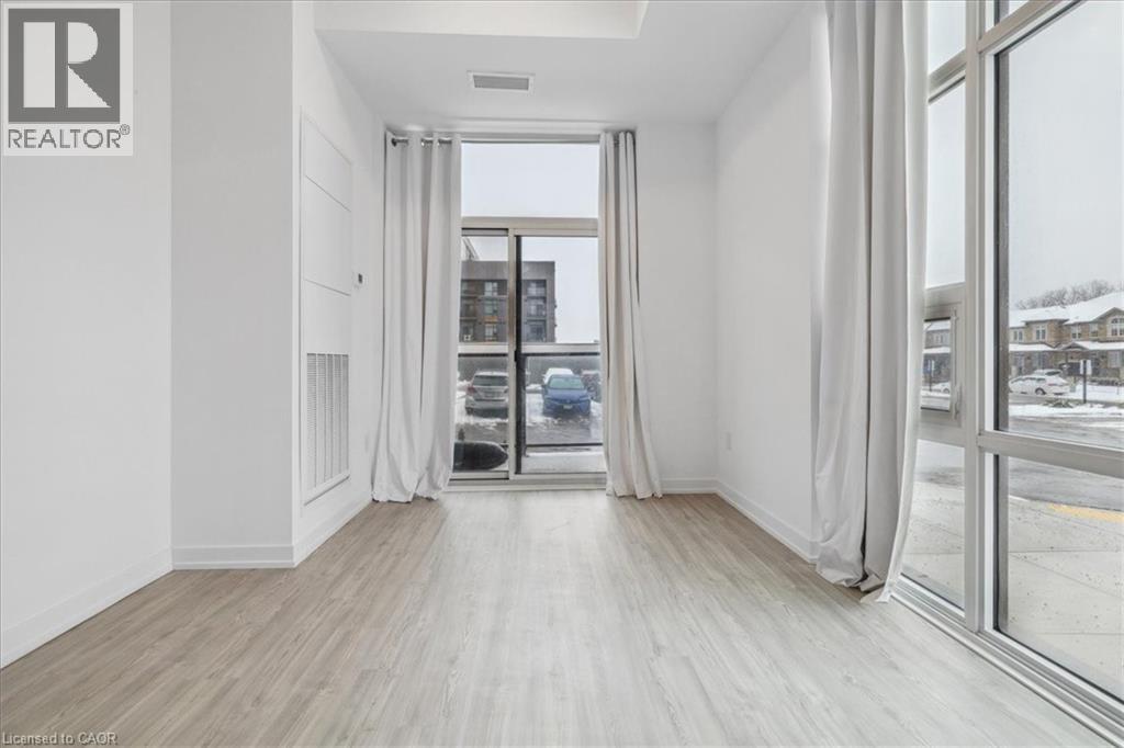 #115 450 DUNDAS Street E - 8