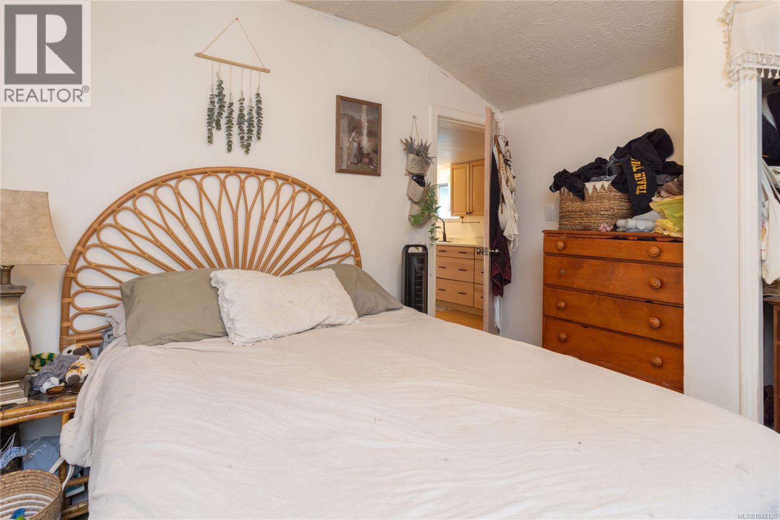709 Stirling Ave - 14