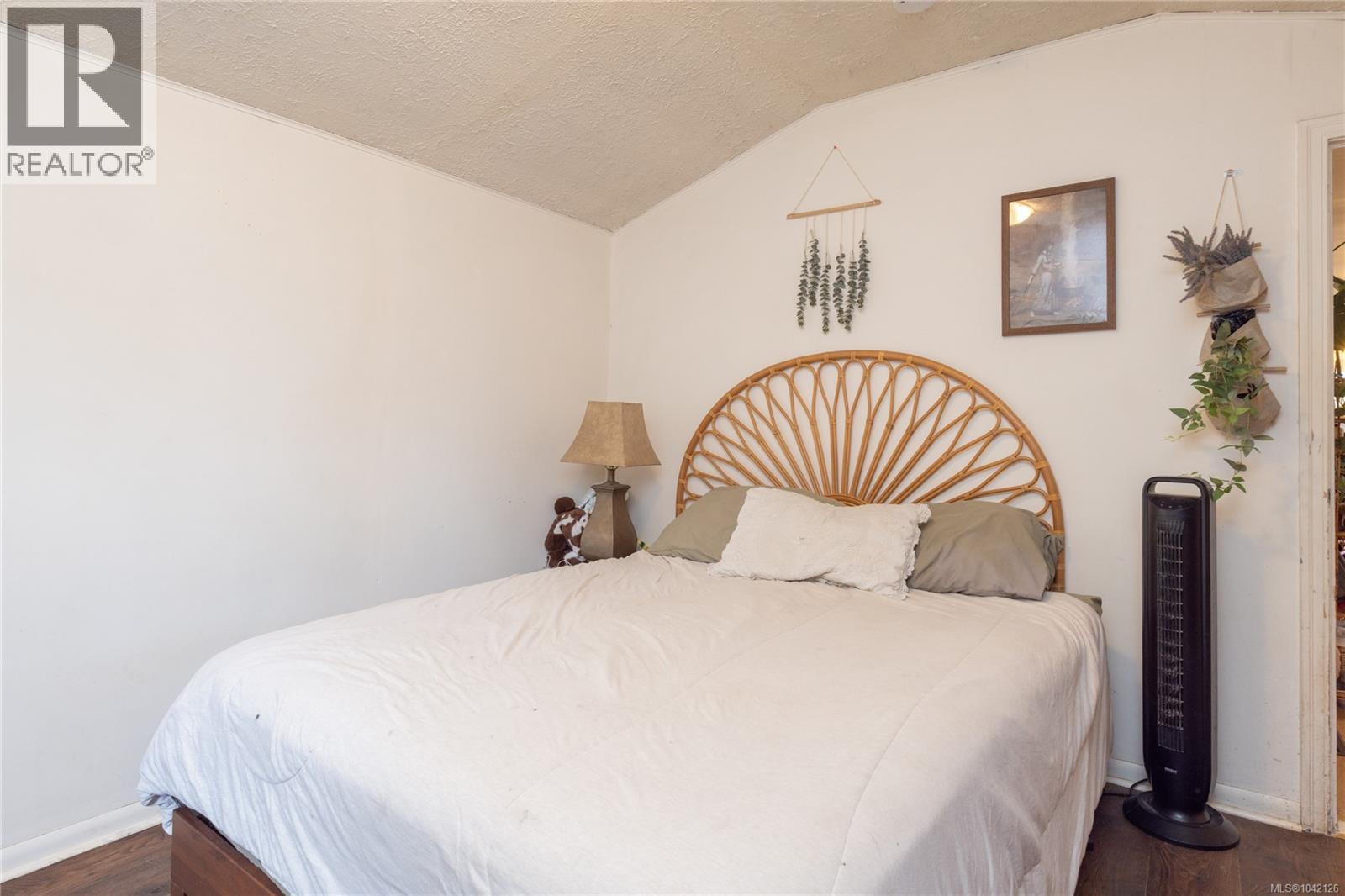 709 Stirling Ave - 15