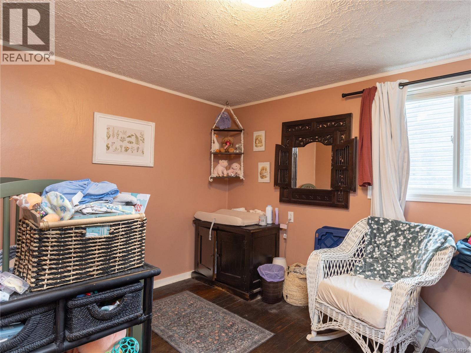 709 Stirling Ave - 17