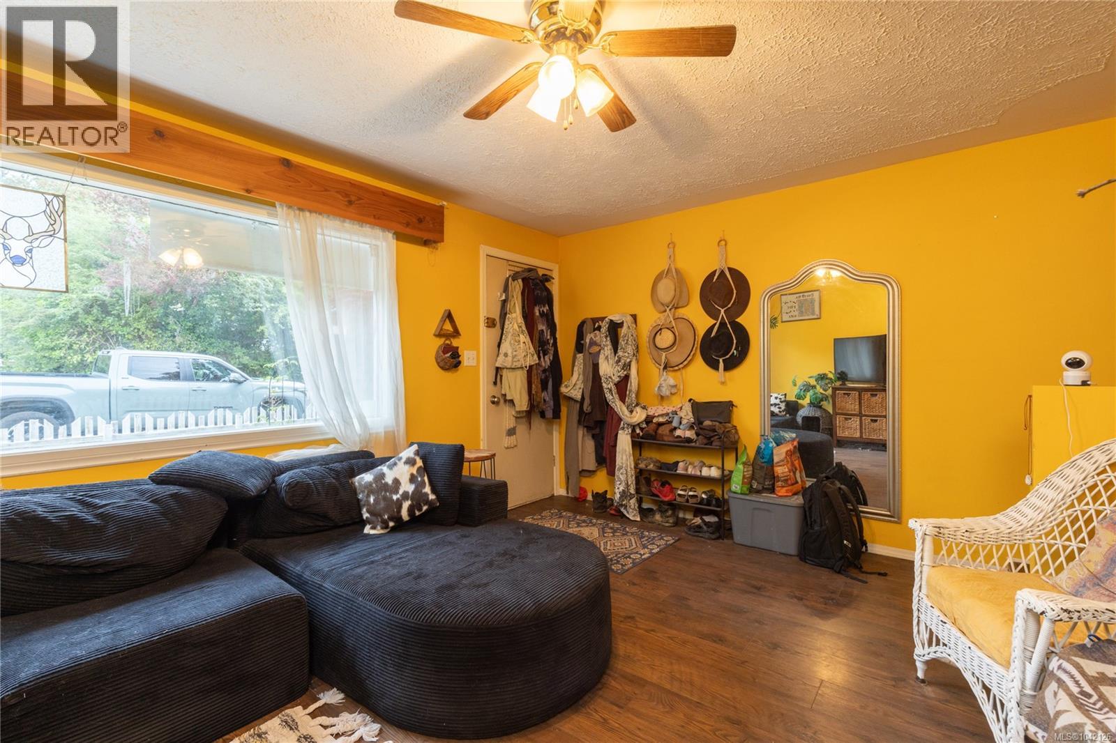 709 Stirling Ave - 5