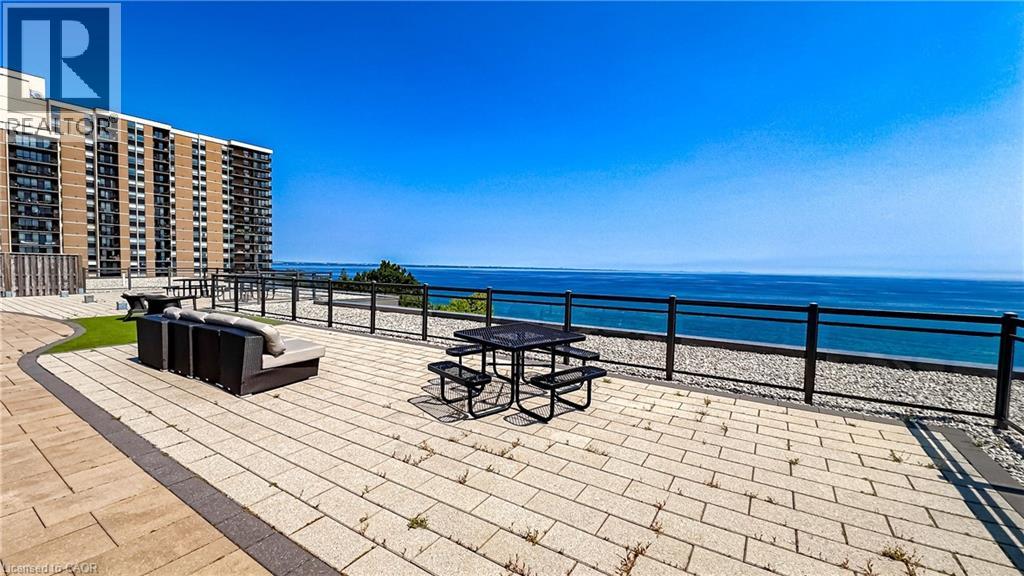 #221 35 SOUTHSHORE Crescent - 21