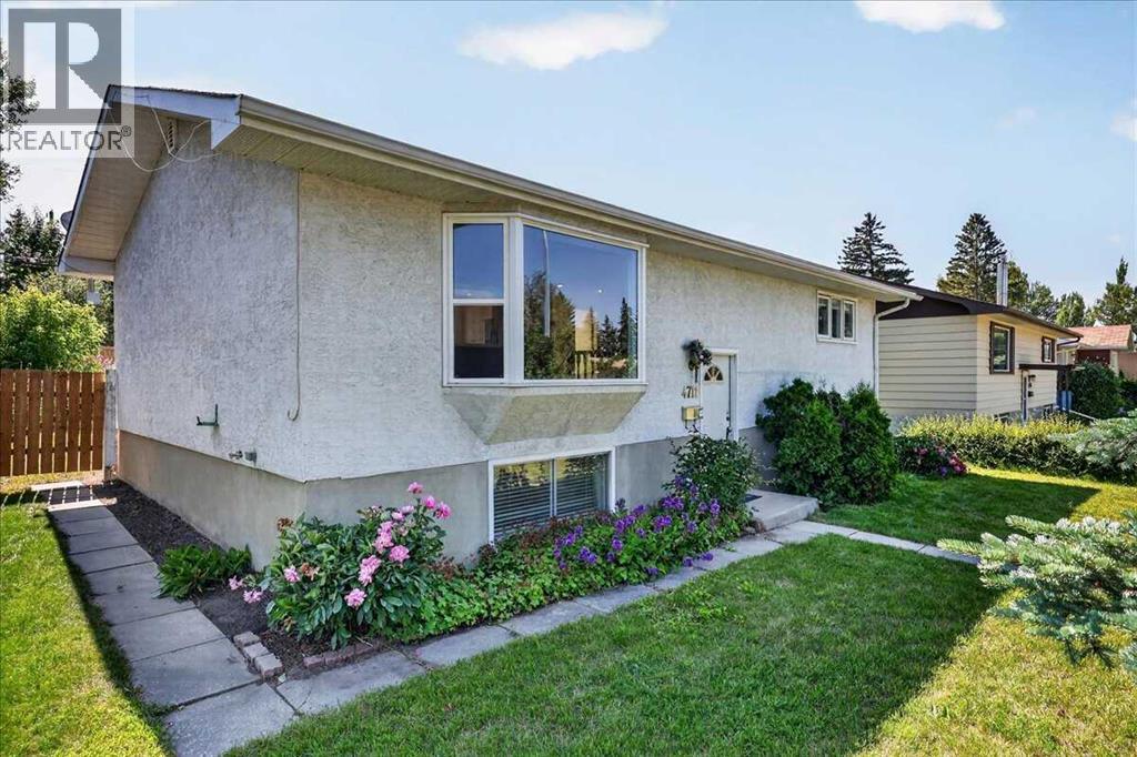 4711 Montana Drive NW, Montgomery, Calgary photo 3