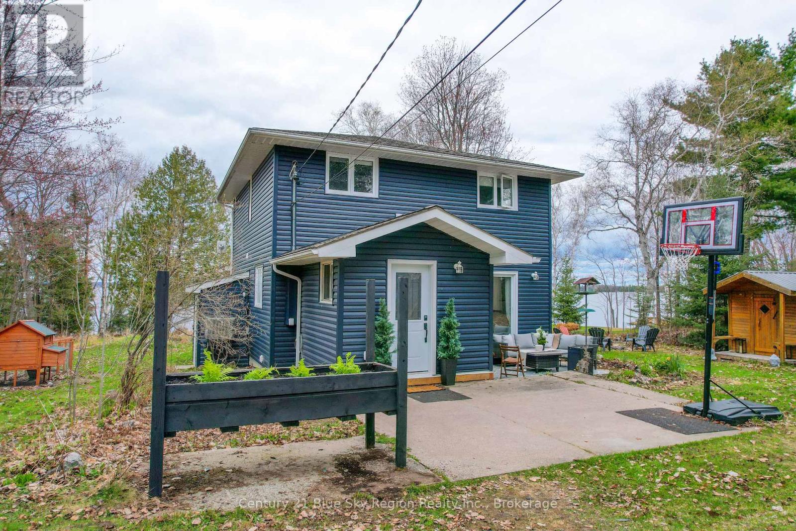 64 NINOVAN ROAD E - 1