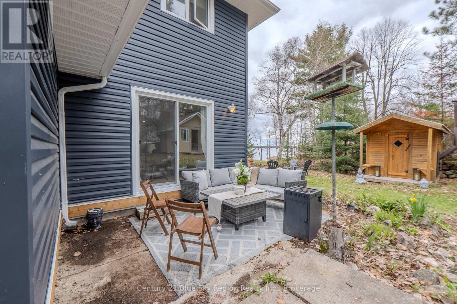 64 NINOVAN ROAD E - 29