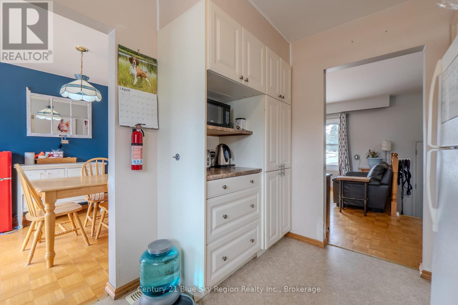 272 PATRICIA STREET - 17