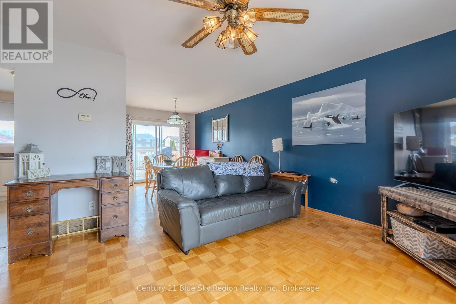 272 PATRICIA STREET - 20