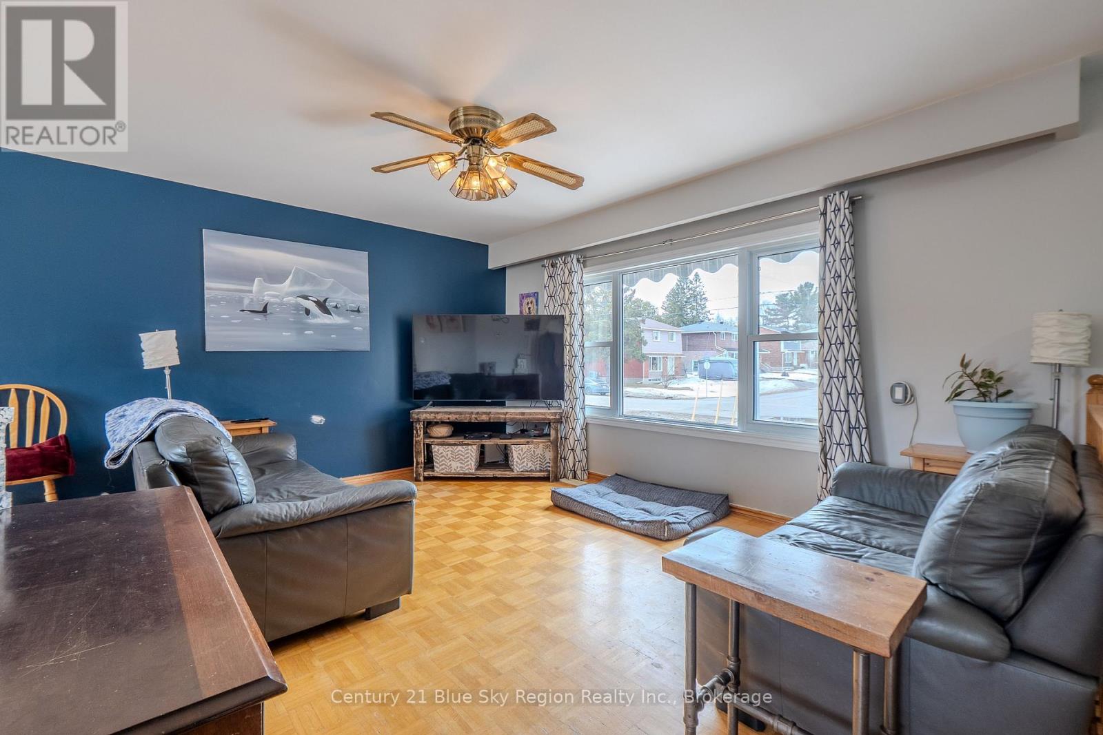 272 PATRICIA STREET - 22