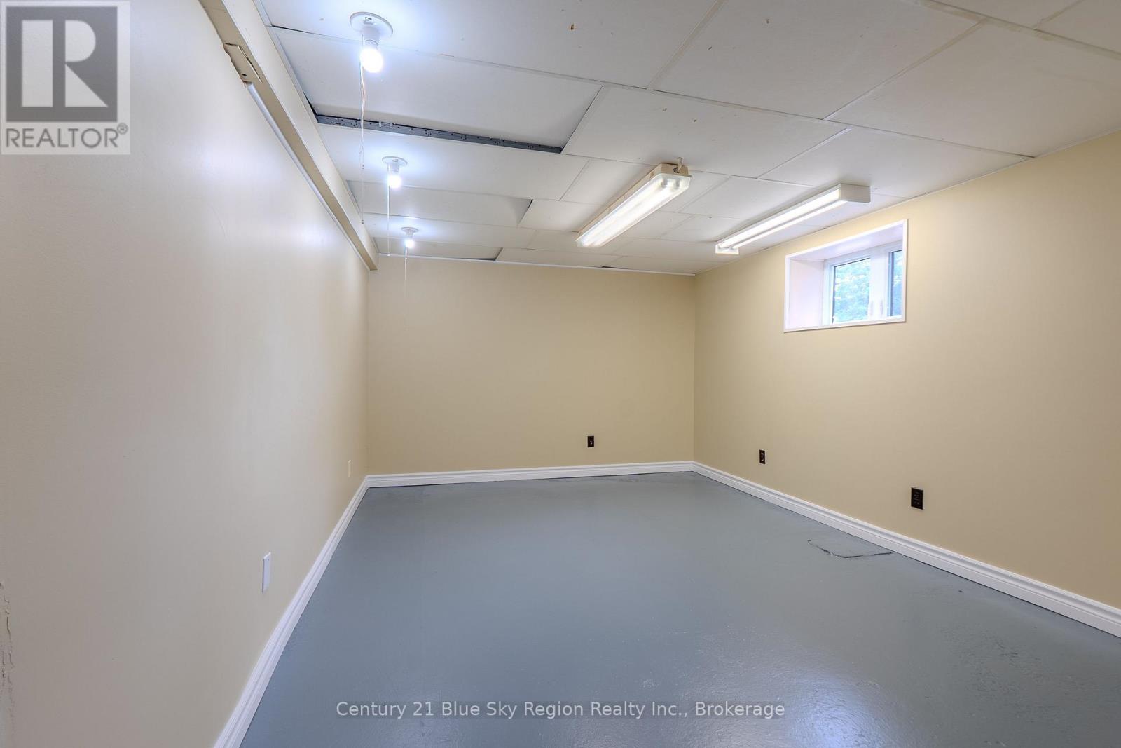 272 PATRICIA STREET - 38