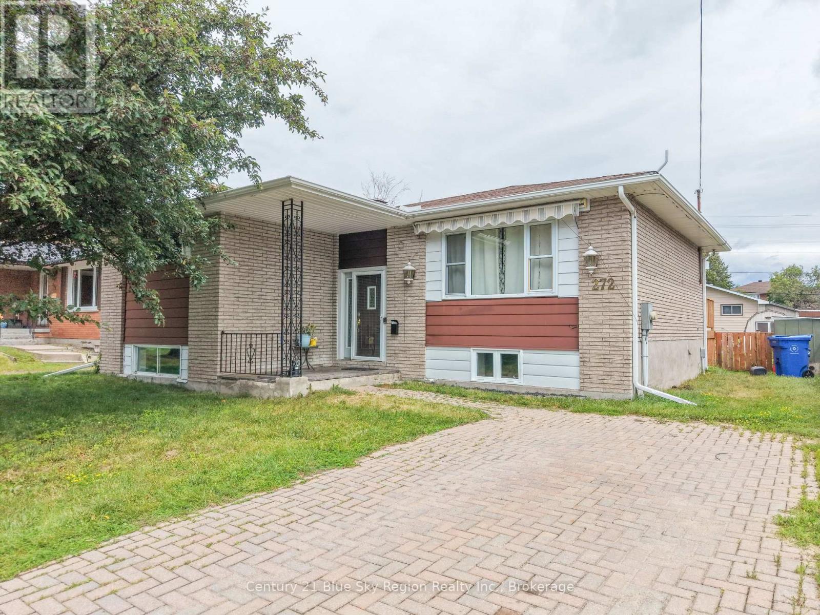 272 PATRICIA STREET - 4