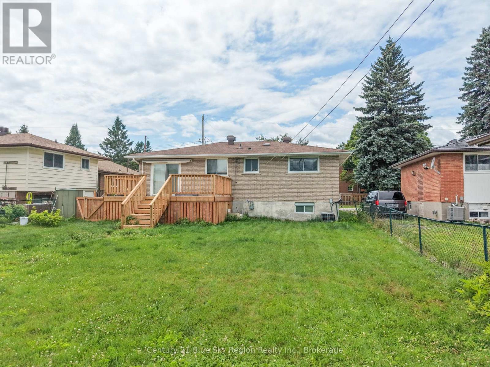 272 PATRICIA STREET - 6
