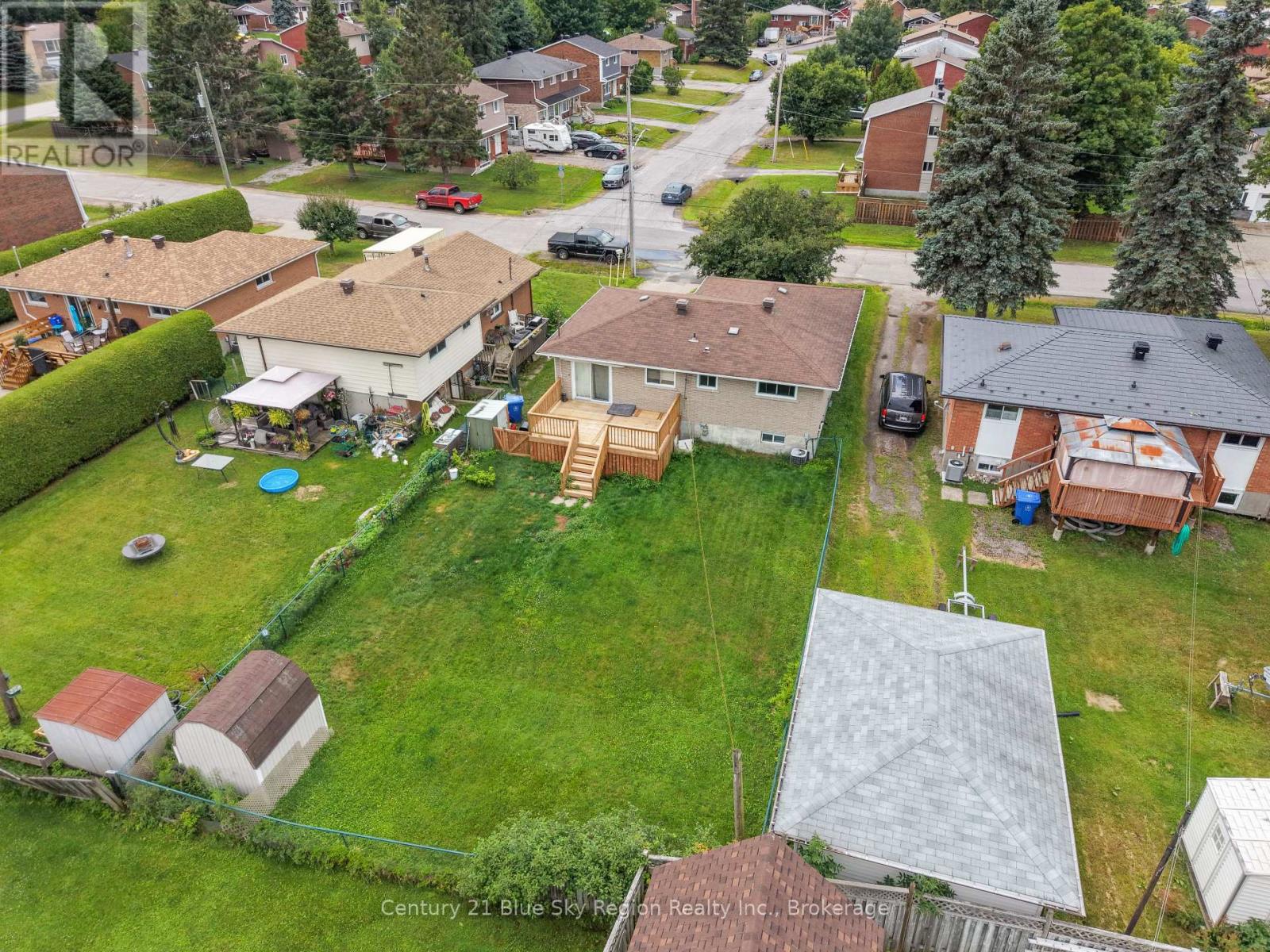 272 PATRICIA STREET - 7