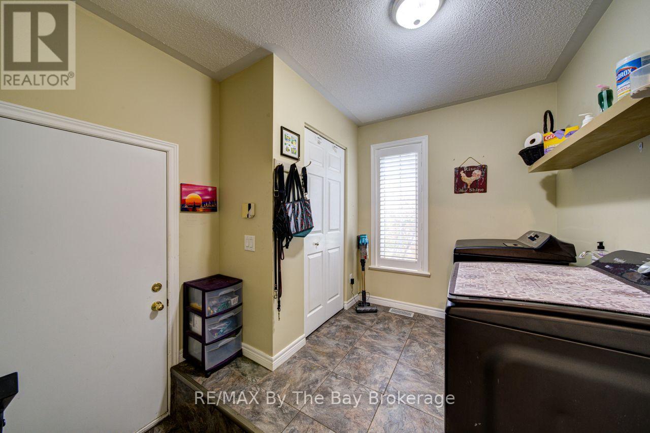 22 DOWNER CRESCENT - Image 22