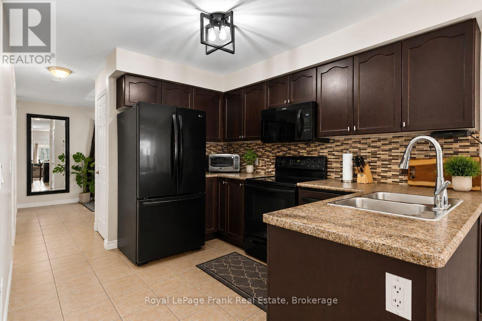 1340 WADEBRIDGE CRESCENT - 10