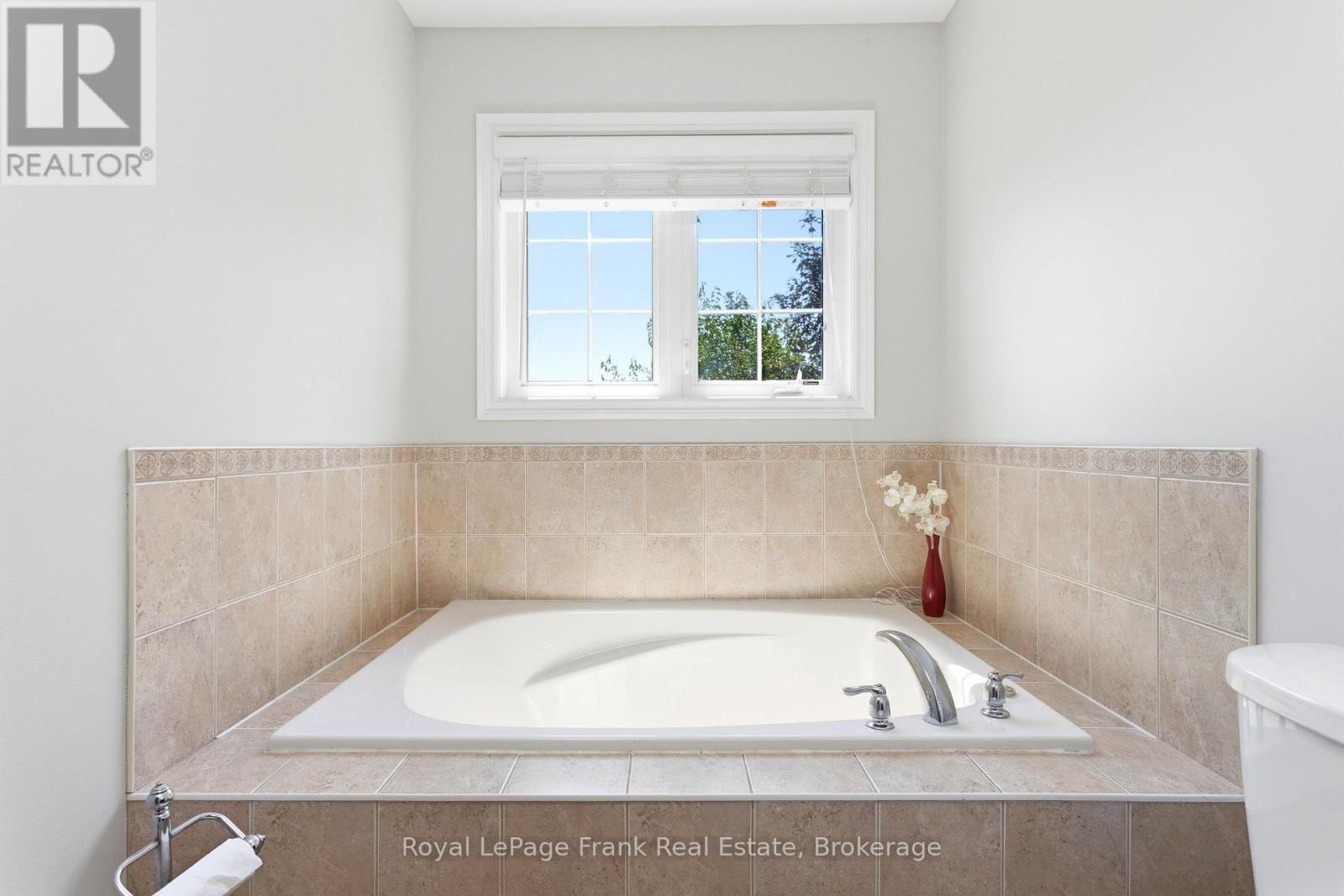 1340 WADEBRIDGE CRESCENT - 25