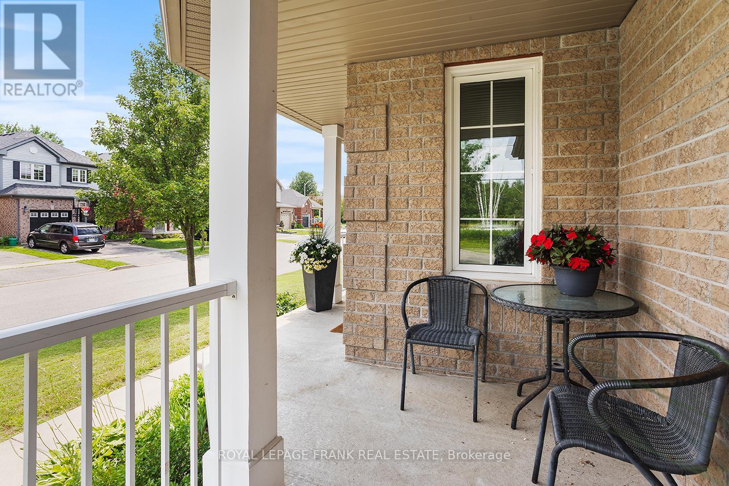 1340 WADEBRIDGE CRESCENT - 3