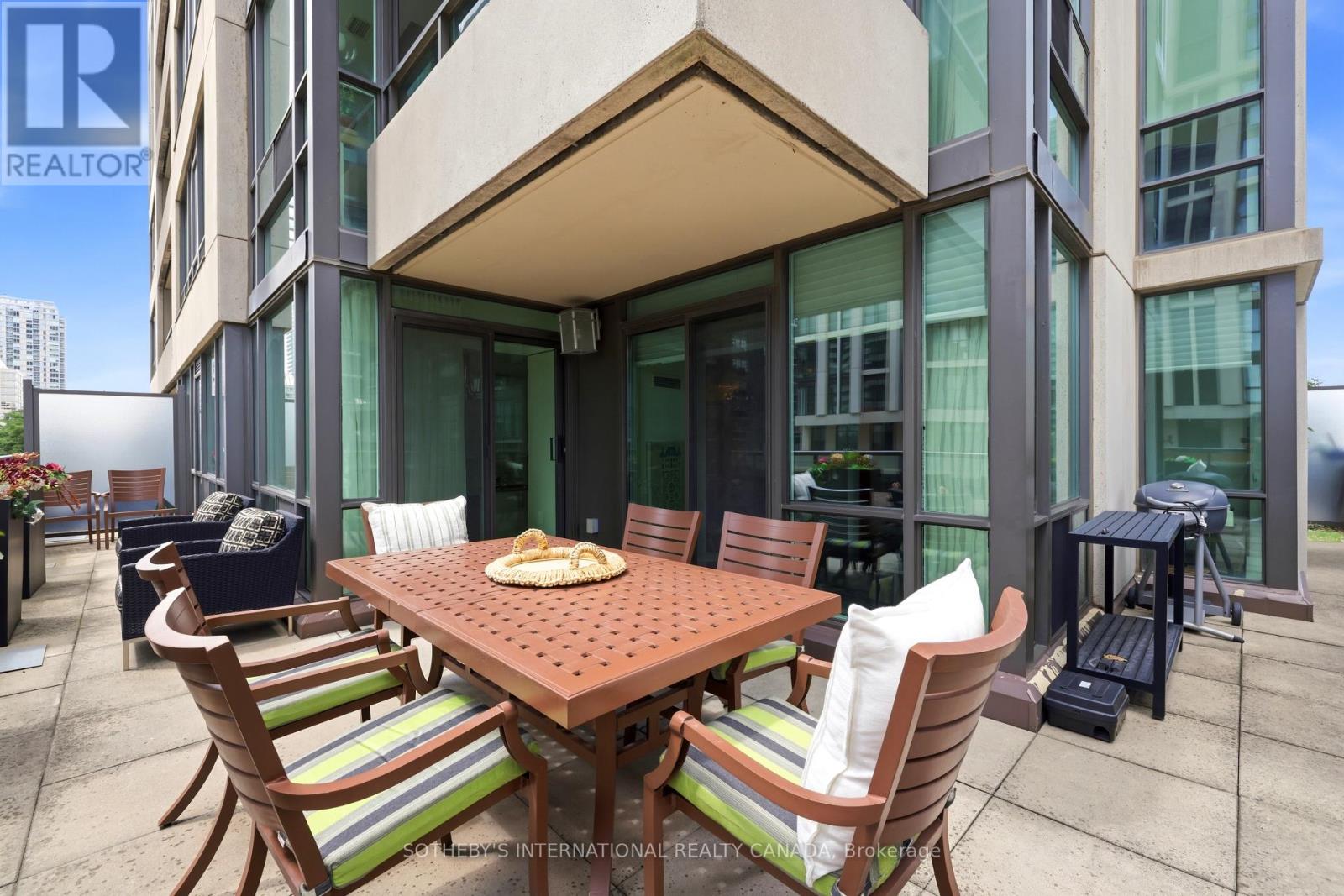 #409 88 BROADWAY AVENUE - Image 18