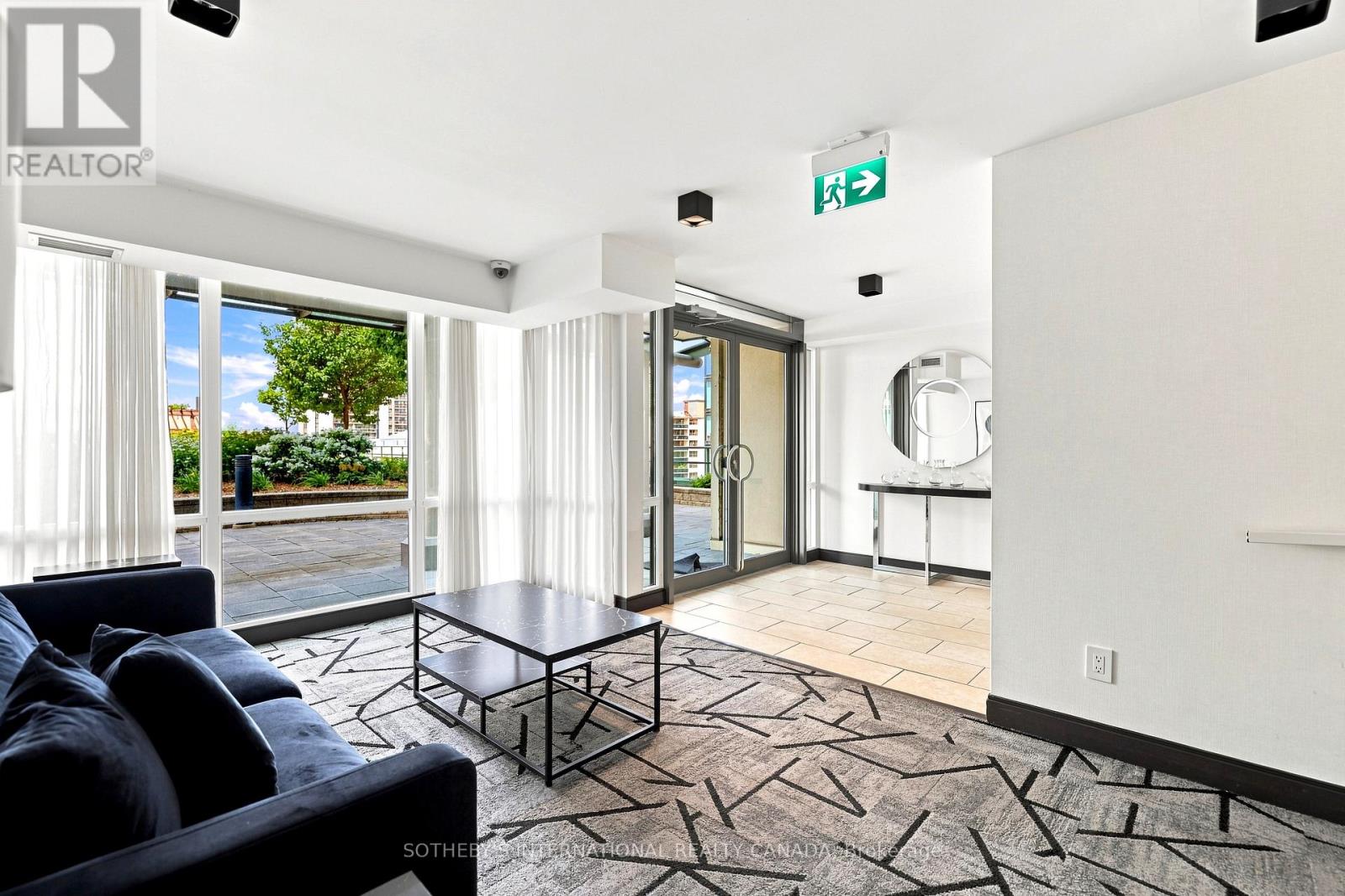 #409 88 BROADWAY AVENUE - 28