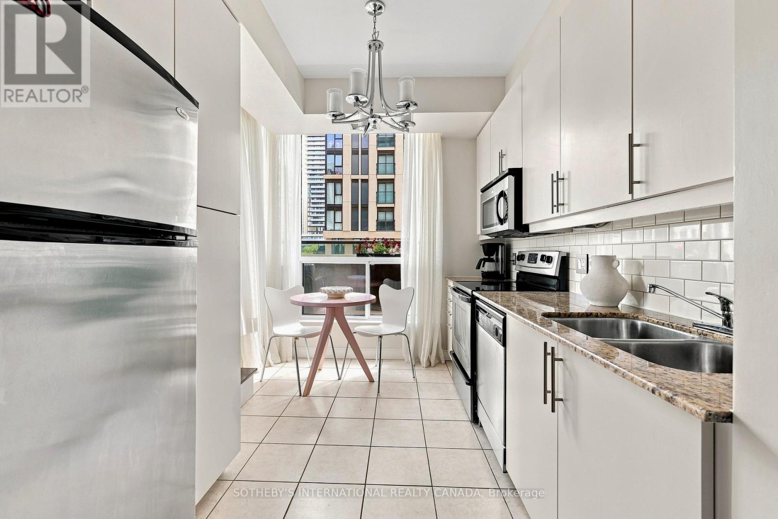 #409 88 BROADWAY AVENUE - Image 3
