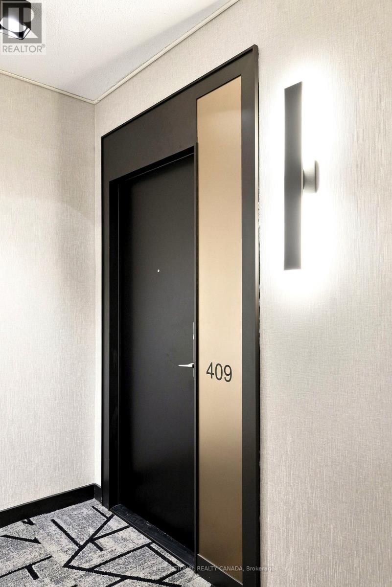 #409 88 BROADWAY AVENUE - Image 35