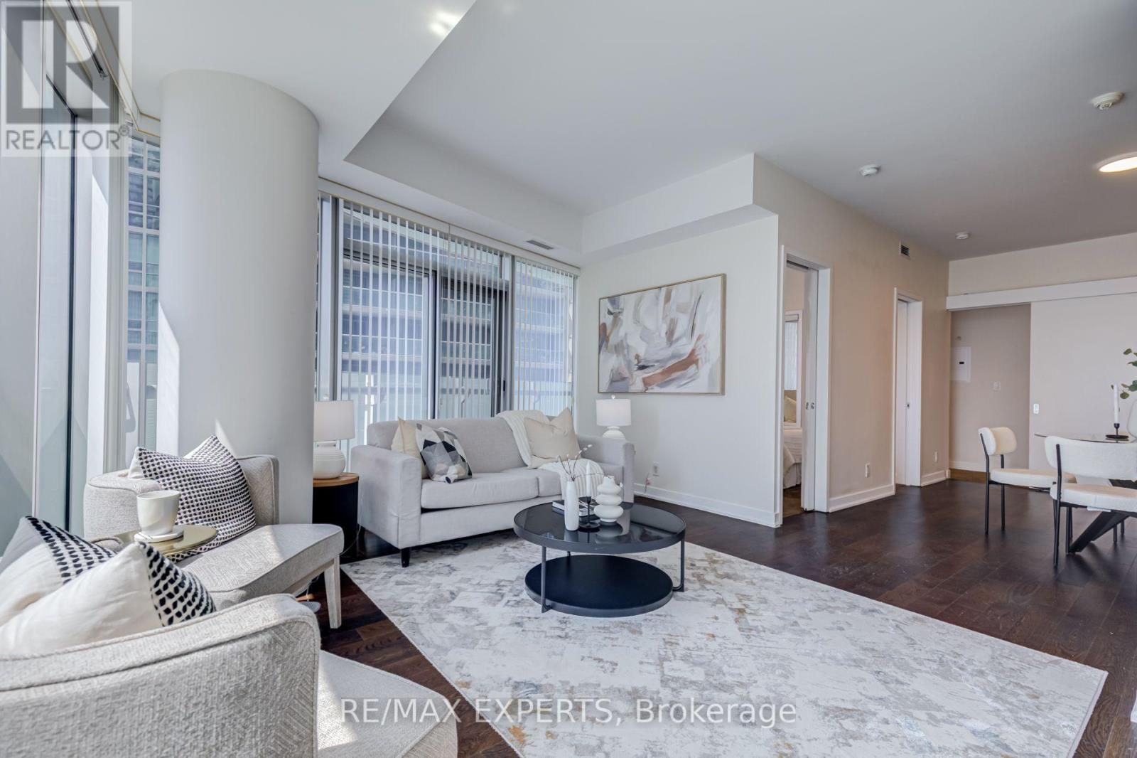 #1504 12 YORK STREET - 14