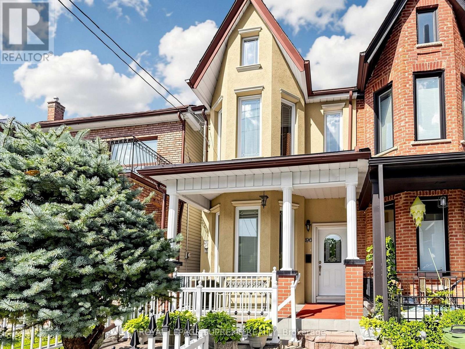 196 PALMERSTON AVENUE - 1