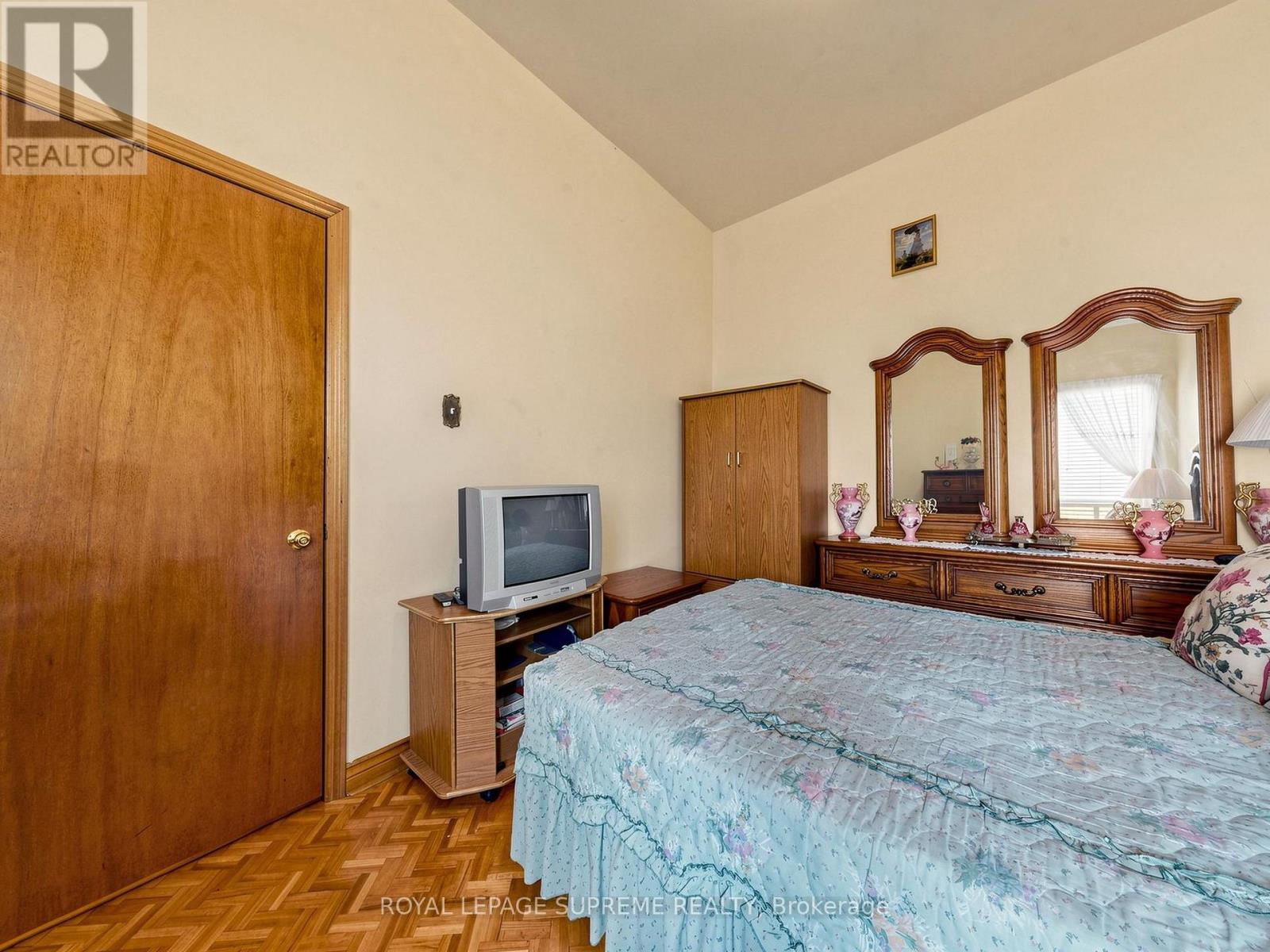 196 PALMERSTON AVENUE - 16