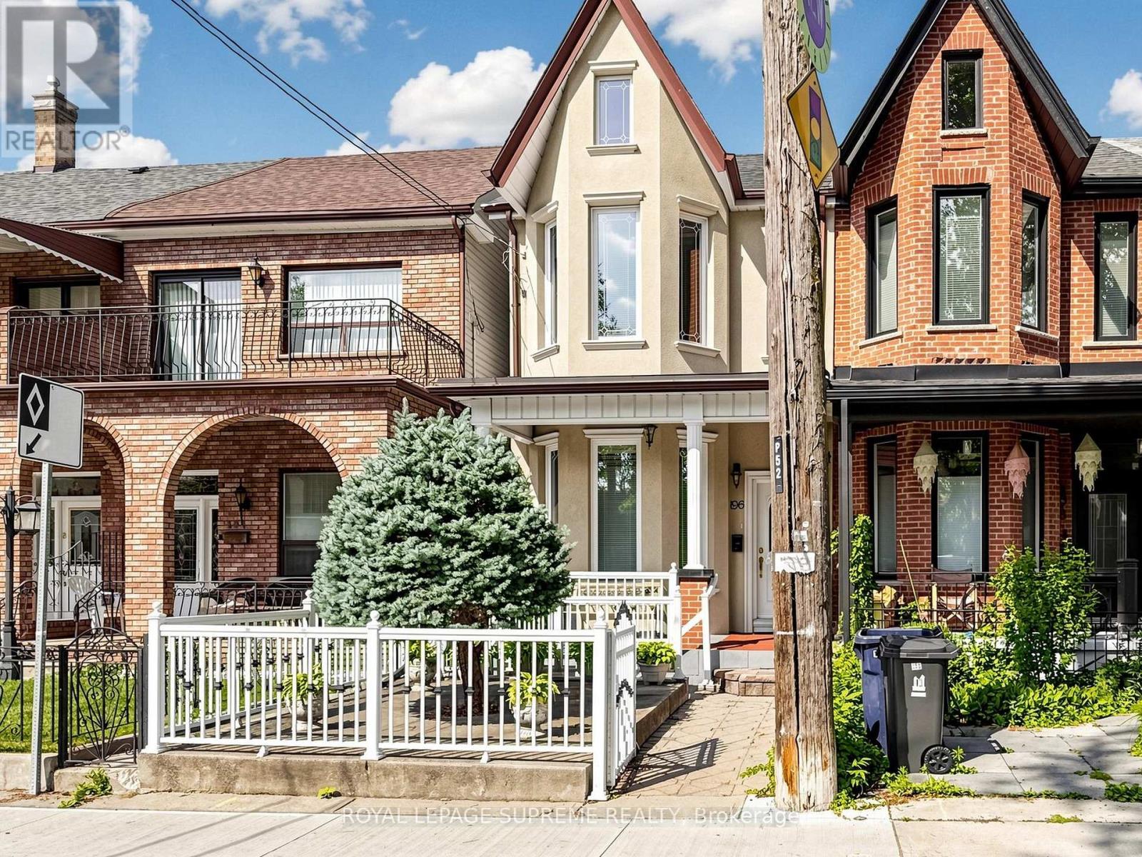 196 PALMERSTON AVENUE - 2