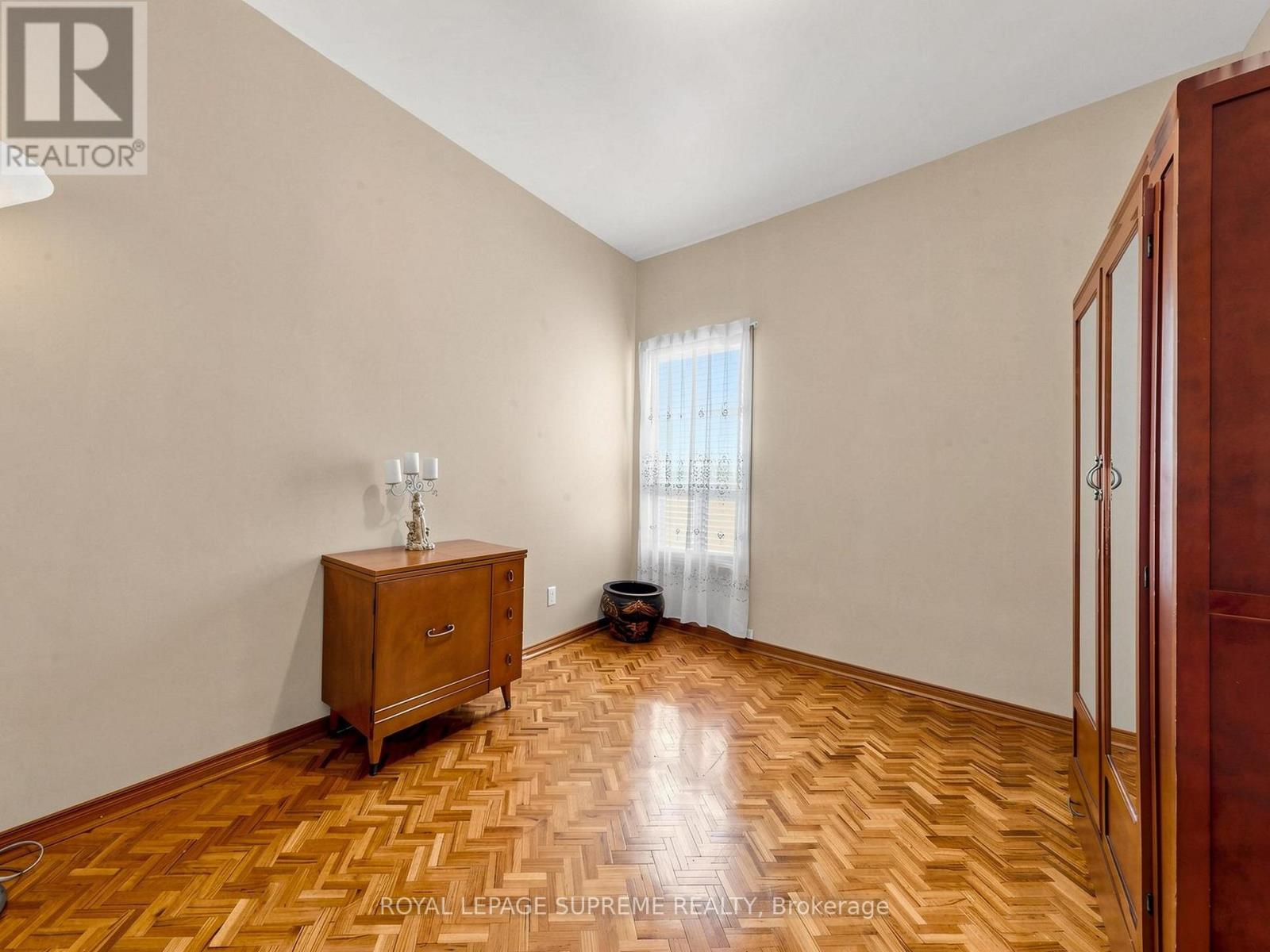 196 PALMERSTON AVENUE - 26