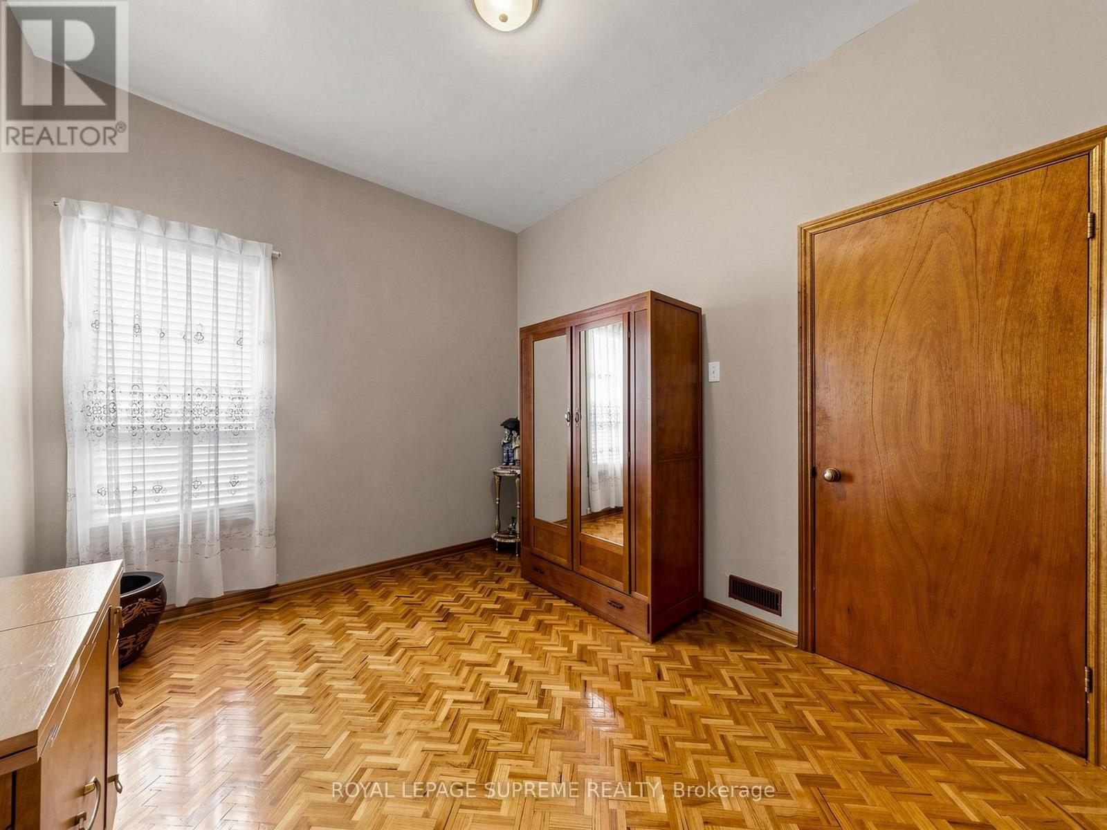 196 PALMERSTON AVENUE - 27
