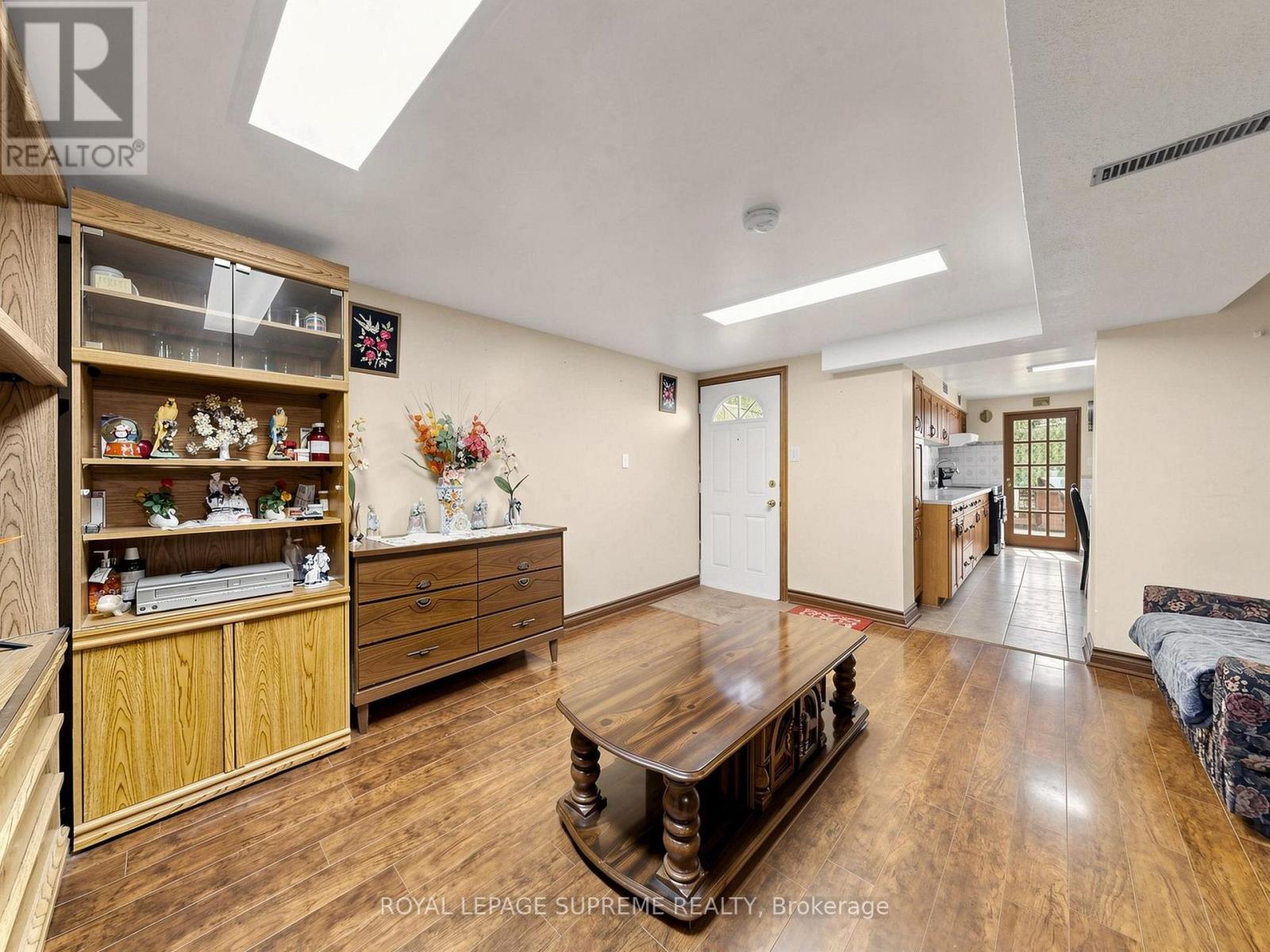 196 PALMERSTON AVENUE - 33