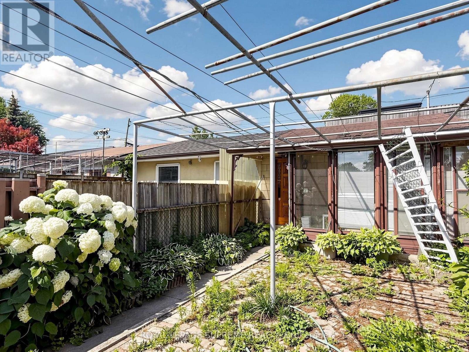 196 PALMERSTON AVENUE - 46