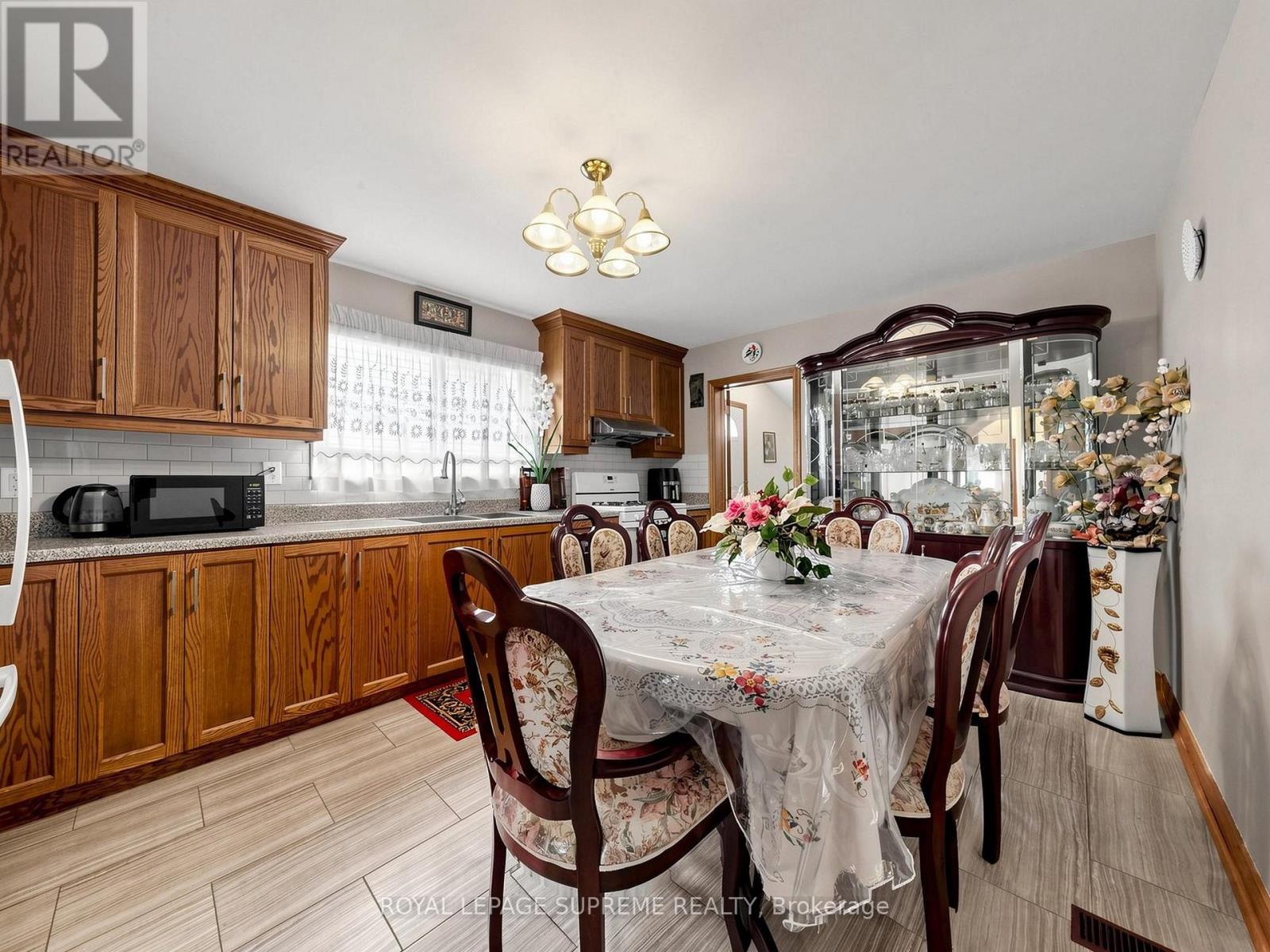 196 PALMERSTON AVENUE - 5
