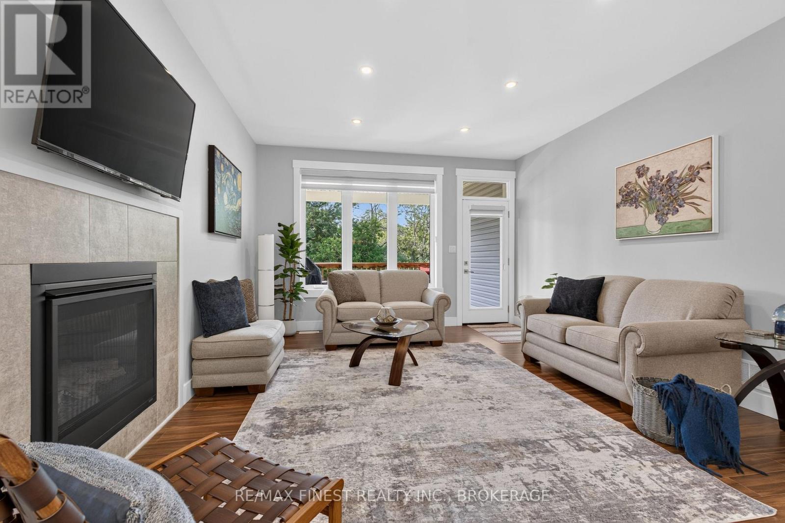 1515 BERKSHIRE DRIVE - 8