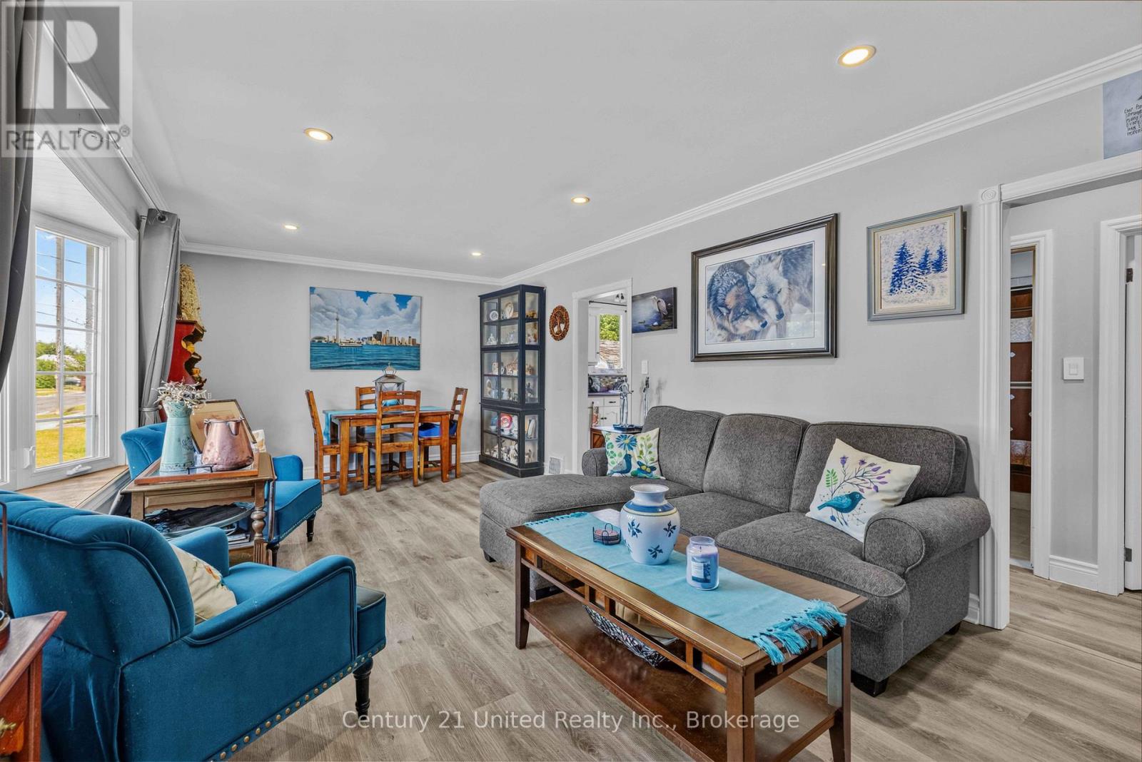 525 HOWDEN STREET - 11